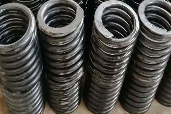 哪些因素會(huì)造成熱卷大彈簧的斷裂